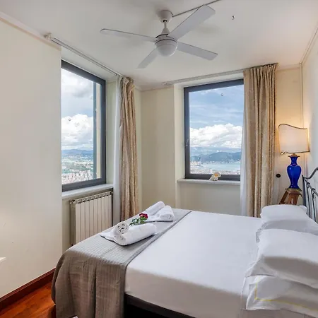 Villa Le Palme-Pool, Garden, Terrace & Sea View Villa *