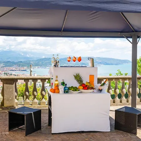 Villa Villa Le Palme-Pool, Garden, Terrace & Sea View *