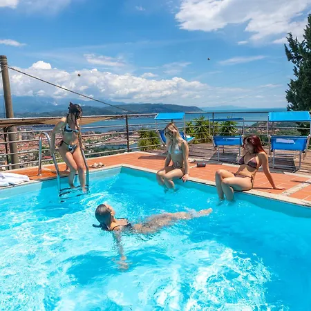 Villa Le Palme-Pool, Garden, Terrace & Sea View