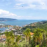 Le Palme-pool, Garden, Terrace & Sea View Villa La Spezia