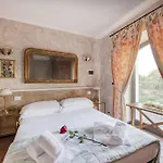 Villa Le Palme-pool, Garden, Terrace & Sea View *