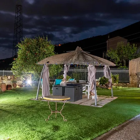 فيلة Le Palme Swimming-pool & Relax In The Gulf Of Poets لا سبيتسْيا