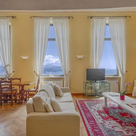 Le Palme-pool, Garden, Terrace & Sea View Λα Σπέτσια