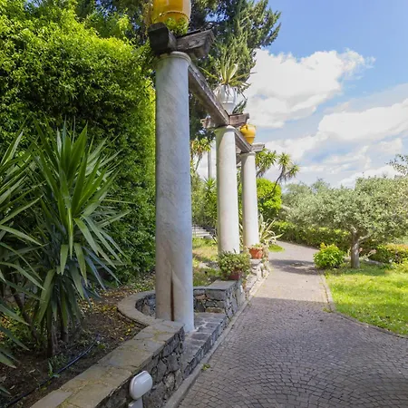 Le Palme-pool, Garden, Terrace & Sea View Villa