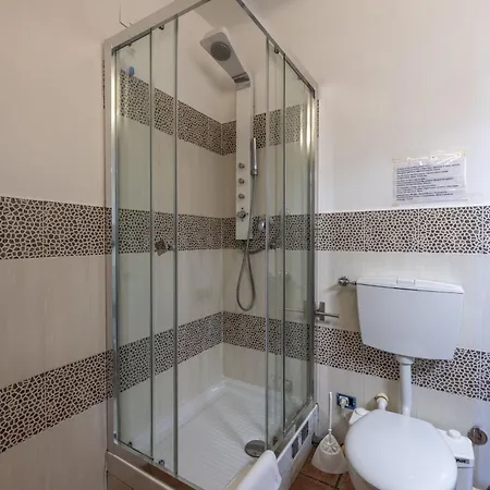 Le Palme-pool, Garden, Terrace & Sea View * Λα Σπέτσια
