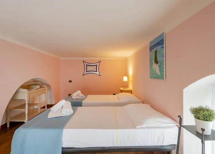 Le Palme-pool, Garden, Terrace & Sea View