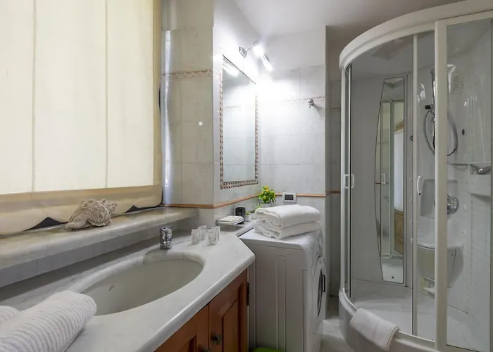 Вилла Le Palme-pool, Garden, Terrace & Sea View