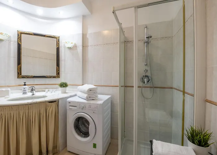 Le Palme-pool, Garden, Terrace & Sea View Специя