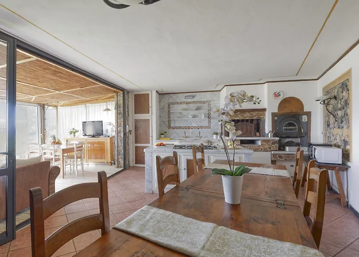 Le Palme-pool, Garden, Terrace & Sea View Специя