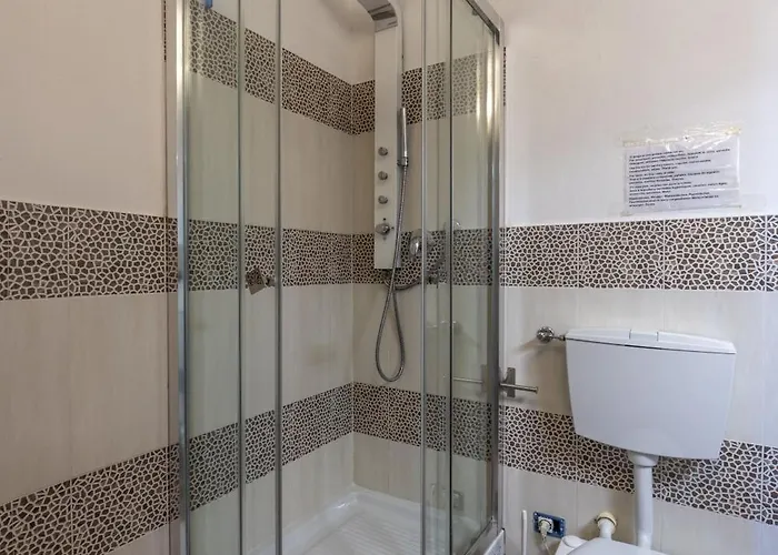 Le Palme-pool, Garden, Terrace & Sea View * Специя