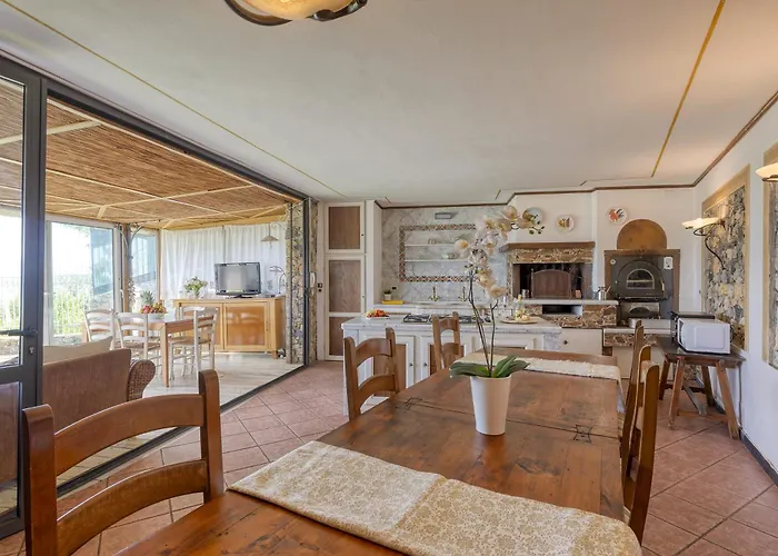 Le Palme-pool, Garden, Terrace & Sea View Вилла *